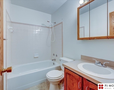 3724 S 153rd Street - Photo Thumbnail 9