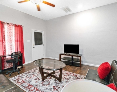 5524-l Junius Street - Photo Thumbnail 1