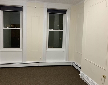 406 Adams St - Photo Thumbnail 6