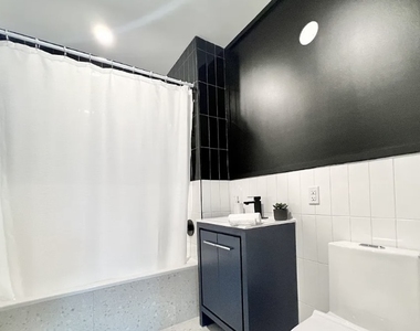 1040 President Street - Photo Thumbnail 2