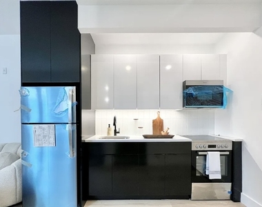 1040 President Street - Photo Thumbnail 3