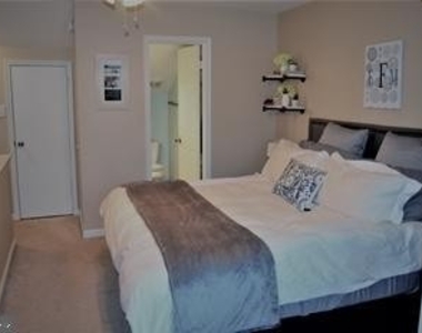 556 Colecroft Court - Photo Thumbnail 15