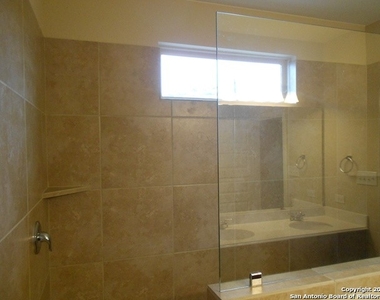 10221 Bricewood Pl - Photo Thumbnail 9