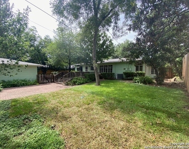 1004 Ivy Ln - Photo Thumbnail 25