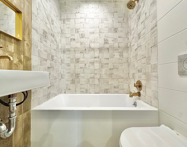 961 Seneca Avenue - Photo Thumbnail 14