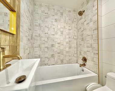 961 Seneca Avenue - Photo Thumbnail 15