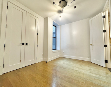 961 Seneca Avenue - Photo Thumbnail 6