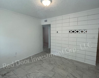 735 S Washington Ave - Photo Thumbnail 16