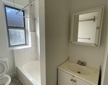 611 W 176th Street - Photo Thumbnail 7