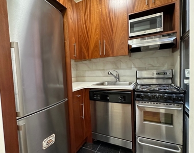 West 68th Street and Amsterdam Aevenue - Photo Thumbnail 2