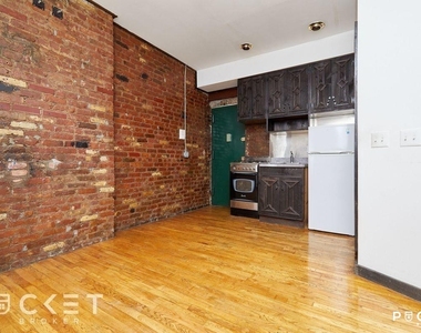 520 East 14th Street - Photo Thumbnail 2