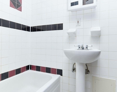 520 East 14th Street - Photo Thumbnail 5