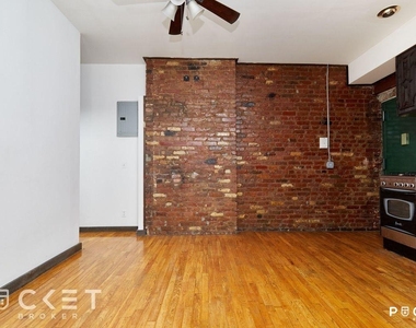 520 East 14th Street - Photo Thumbnail 3