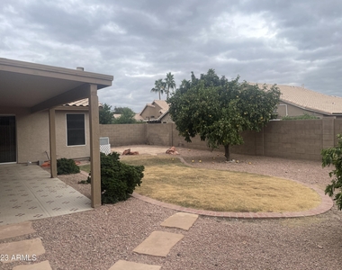 7855 W Tonto Drive - Photo Thumbnail 12