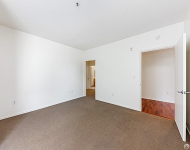 821 Folsom Street - Photo Thumbnail 18