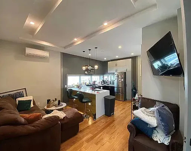 223 Manhattan Avenue - Photo Thumbnail 2