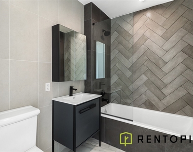 494 Manhattan Avenue - Photo Thumbnail 8