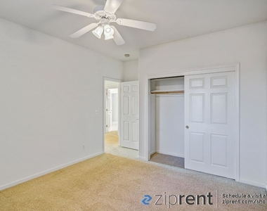 7050 Emerald Street - Photo Thumbnail 12