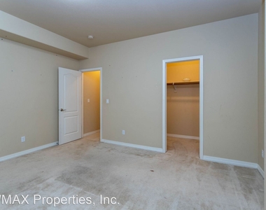 7167 Indian River Drive - Photo Thumbnail 30