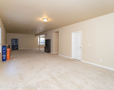 7167 Indian River Drive - Photo Thumbnail 21