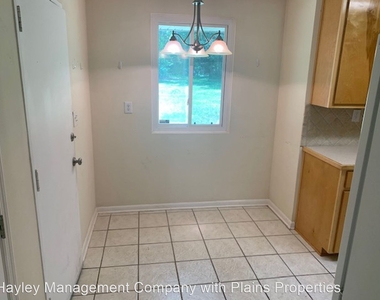 1209 Loftin Dr - Photo Thumbnail 12