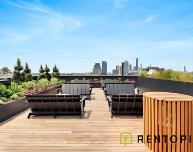 1010 Pacific Street - Photo Thumbnail 16