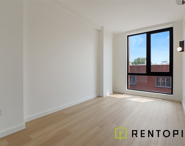 1010 Pacific Street - Photo Thumbnail 4