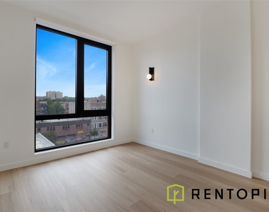 1010 Pacific Street - Photo Thumbnail 5