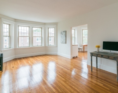 71 Babcock Street - Photo Thumbnail 2