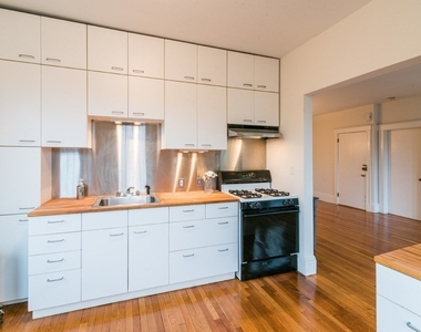 71 Babcock Street - Photo Thumbnail 1
