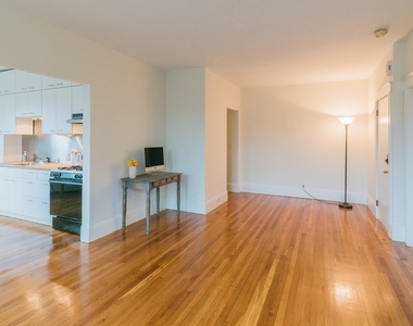 71 Babcock Street - Photo Thumbnail 5