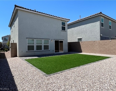 8164 Calpena Avenue - Photo Thumbnail 23