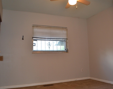 1819 Mayhew Drive - Photo Thumbnail 15