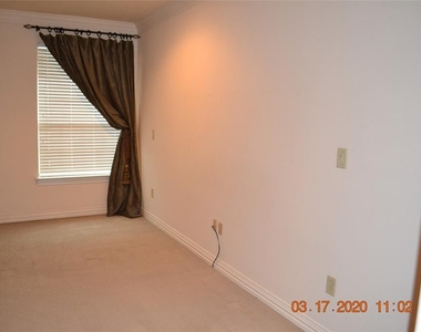 7809 Linwood Avenue - Photo Thumbnail 8