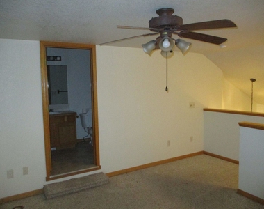 412 Audrey Drive - Photo Thumbnail 15