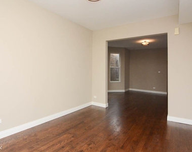 2637 W. Potomac, Unit 8 - Photo Thumbnail 12