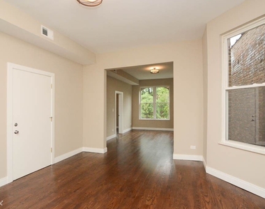 2637 W. Potomac, Unit 8 - Photo Thumbnail 7