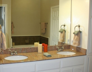 9836 A Salem Way - Photo Thumbnail 13