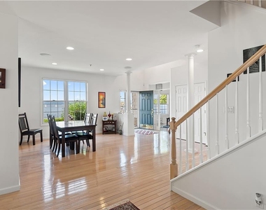 700 Half Moon Bay Drive - Photo Thumbnail 8