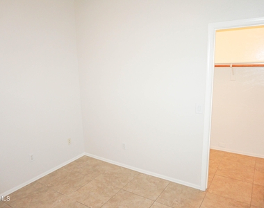 1201 S Amber Street - Photo Thumbnail 27