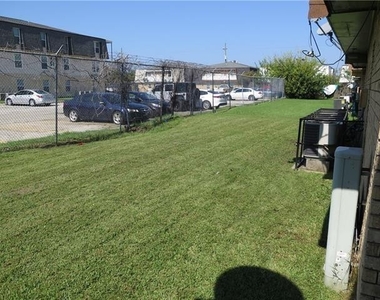 8030 Lacombe Street - Photo Thumbnail 7