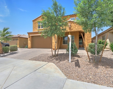 3230 E Wisteria Place - Photo Thumbnail 2