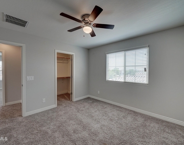 3230 E Wisteria Place - Photo Thumbnail 25