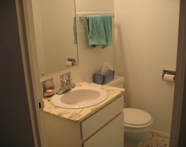 1567 Ridge Avenue - Photo Thumbnail 9