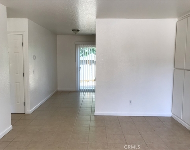 16784 Sultana Street - Photo Thumbnail 3