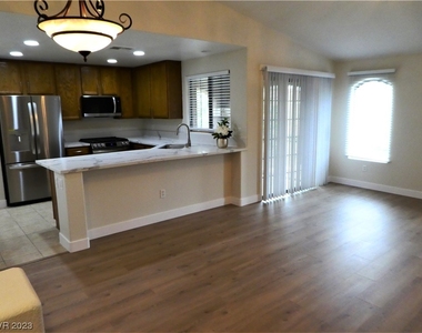 7320 Camrose Ridge Place - Photo Thumbnail 14