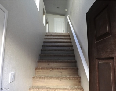 7320 Camrose Ridge Place - Photo Thumbnail 2