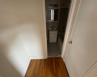 102-40 67th Road - Photo Thumbnail 15