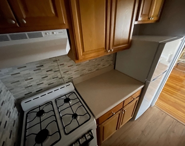 102-40 67th Road - Photo Thumbnail 4