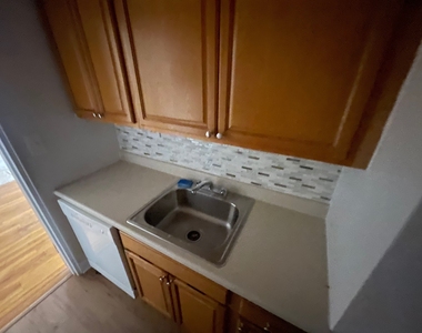 102-40 67th Road - Photo Thumbnail 5